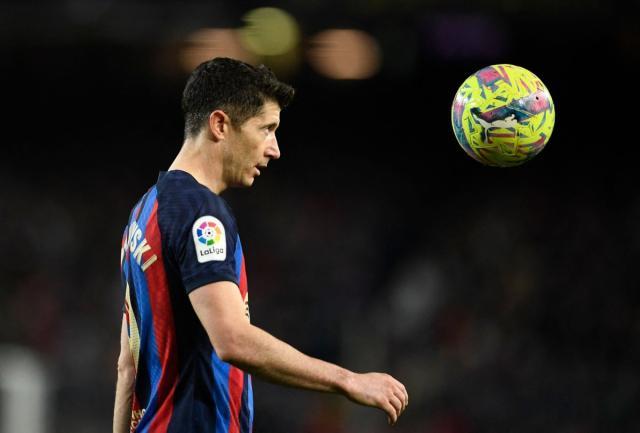 企鹅体育赛事专区-哈维：不为莱万减产担心，西甲冠军不值钱纯属胡说