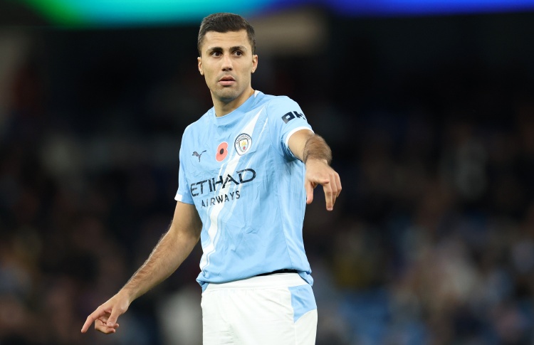 每体：曼城要价6000万+受过大伤+即将30岁，皇马放弃引进罗德里